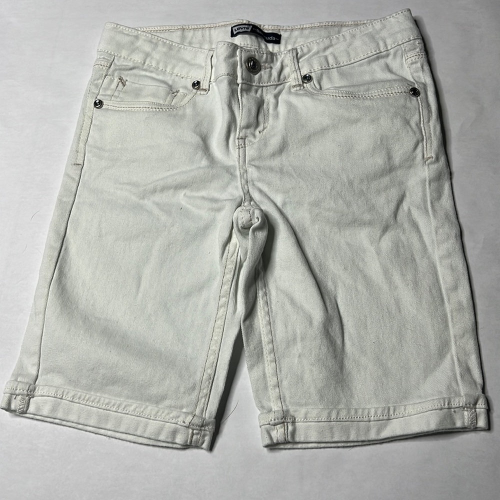 White mid thigh jean shorts adjustable